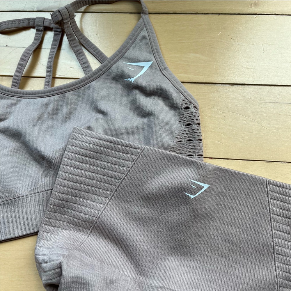 Gymshark Sports Bra & Leggings Set Size S - Picture 2 of 12